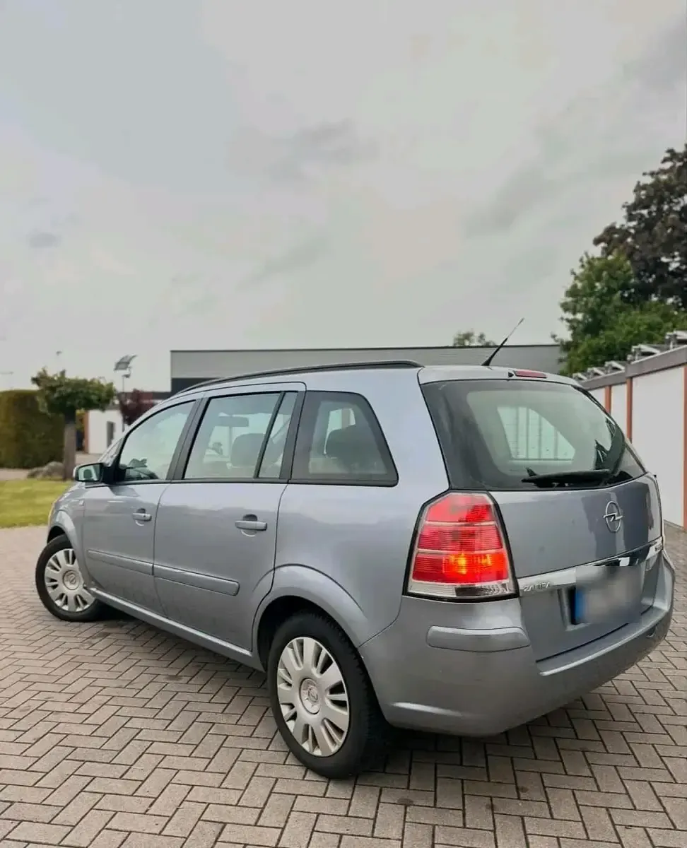 Gebraucht Opel Zafira 120 PS (88 kW) 2007 Blau Van / Kleinbus