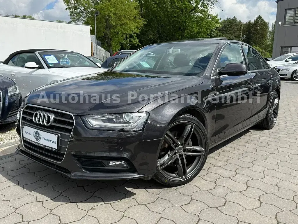 Gebraucht Audi A4 Ambition 224 PS (164 kW) 2013 Grau Limousine