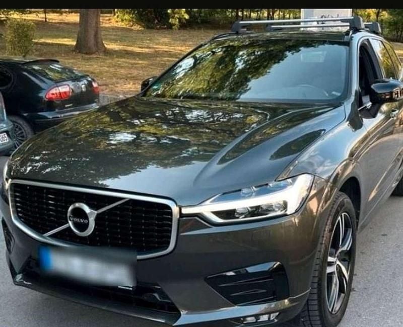 Grau Gebraucht 2018 Volvo XC60 Inscription SUV | 27.300 € (Guter Preis) - Bild 1/4