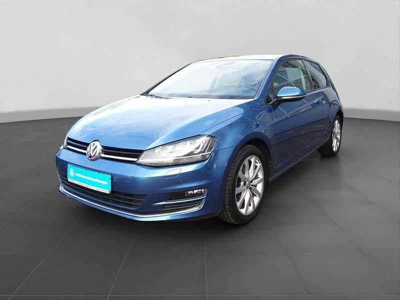 Gebraucht VW Golf VII Highline 122 PS (89 kW) 2014 Blau Limousine