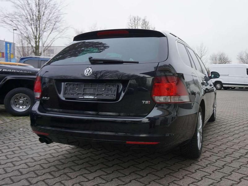 Gebraucht VW Golf VI Style 122 PS (89 kW) 2011 Deep black perleffekt Kleinwagen