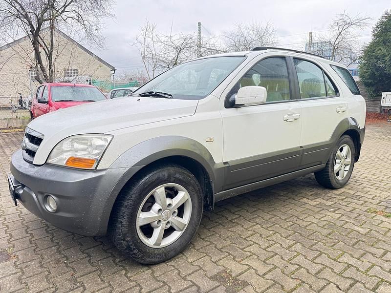 Weiß Gebraucht 2009 Kia Sorento EX SUV | 2.200 € (Fairer Preis) - Bild 1/4