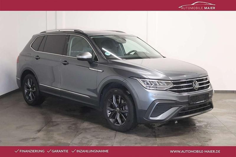 Gebraucht VW Tiguan Allspace 200 PS (147 kW) 2023 Platinum grey metallic SUV