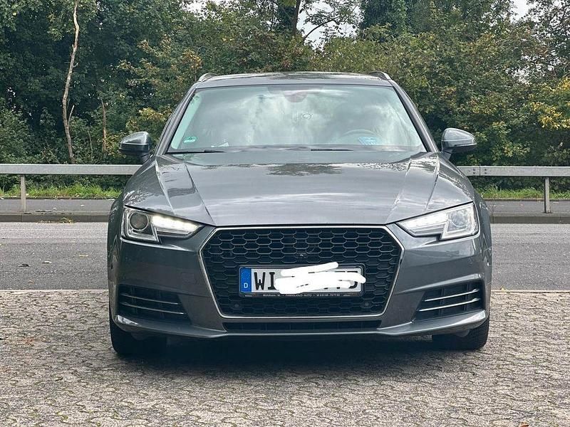 Gebraucht Audi A4 Design 190 PS (139 kW) 2016 Grau Kombi