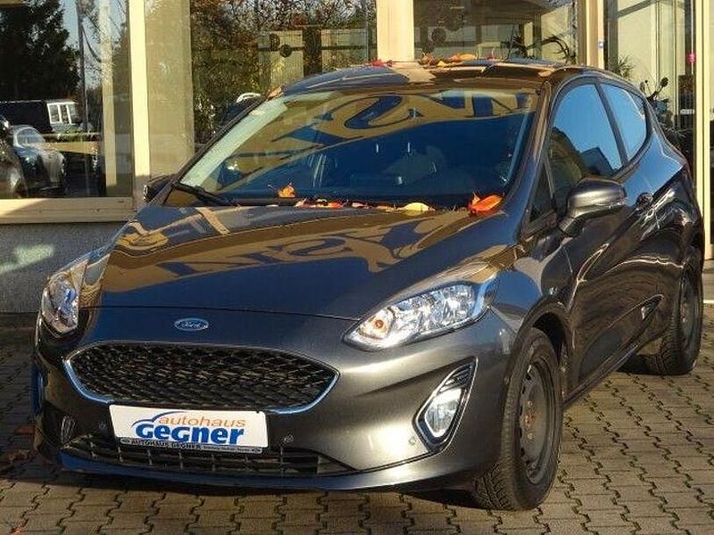 Gebraucht Ford Fiesta Cool & Connect 101 PS (74 kW) 2017 Magnetic Kleinwagen