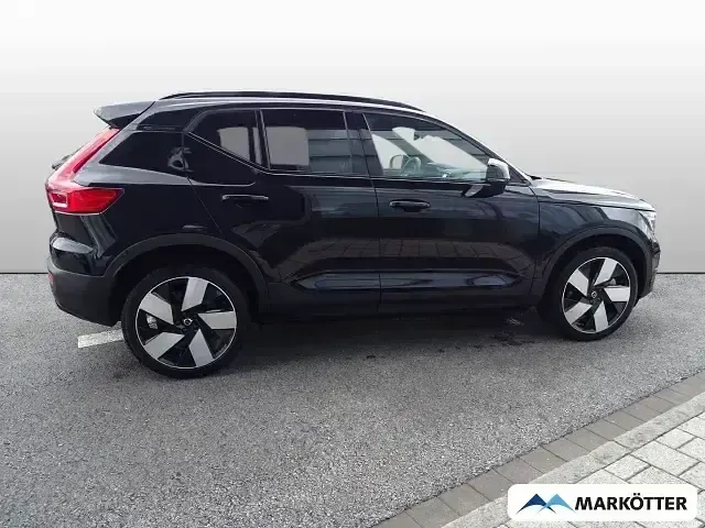 Gebraucht Volvo XC40 Core 169 kW (231 PS) 2023 Schwarz SUV