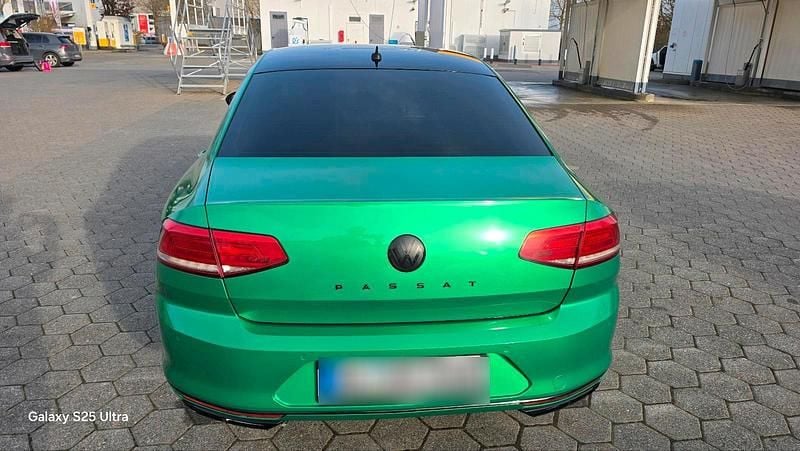 Gebraucht VW Passat 150 PS (110 kW) 2014 Schwarz Limousine