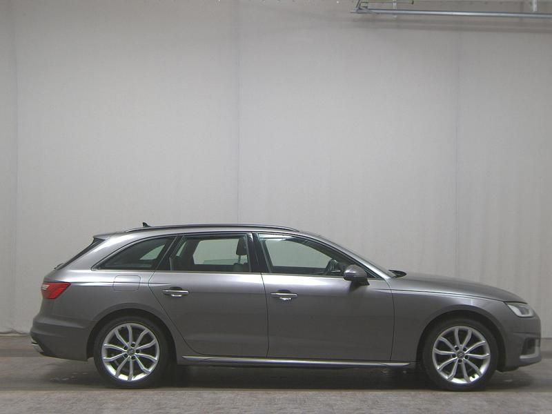 Grau Gebraucht 2021 Audi A4 Advanced Kombi | 16.380 € (Fairer Preis) - Bild 1/4