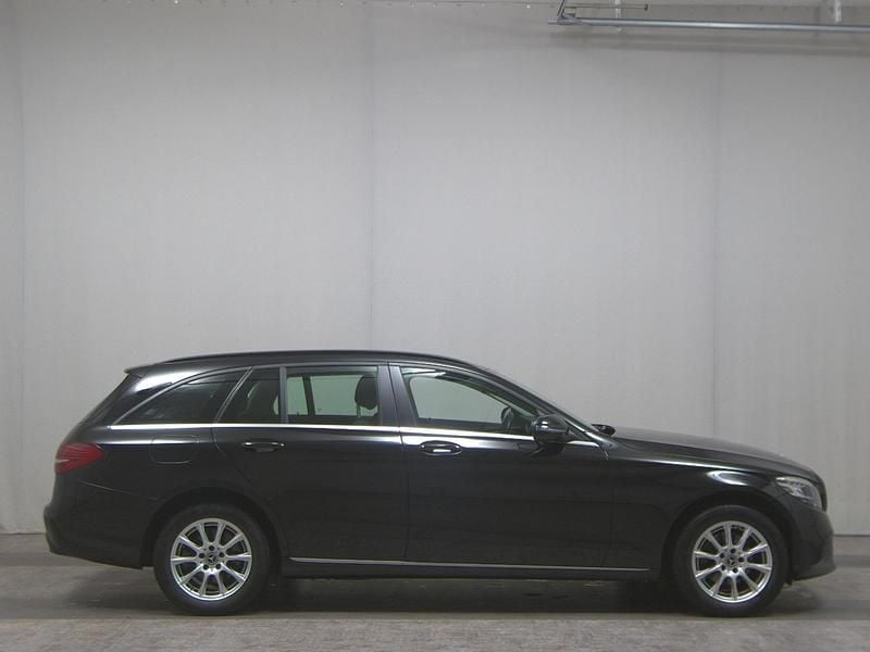 Schwarz Gebraucht 2019 Mercedes C200 Kombi | 11.990 € (Guter Preis) - Bild 1/4