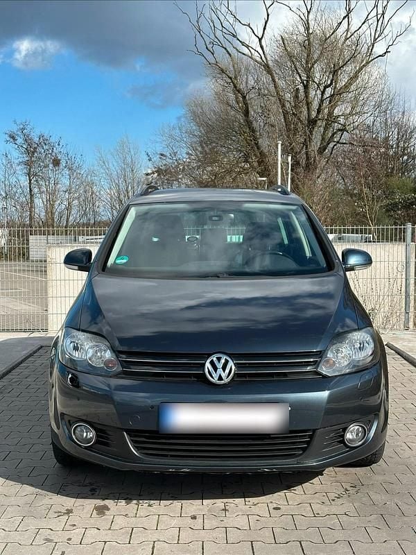 Gebraucht VW Golf VI Team 122 PS (89 kW) 2011 Blau Kleinwagen