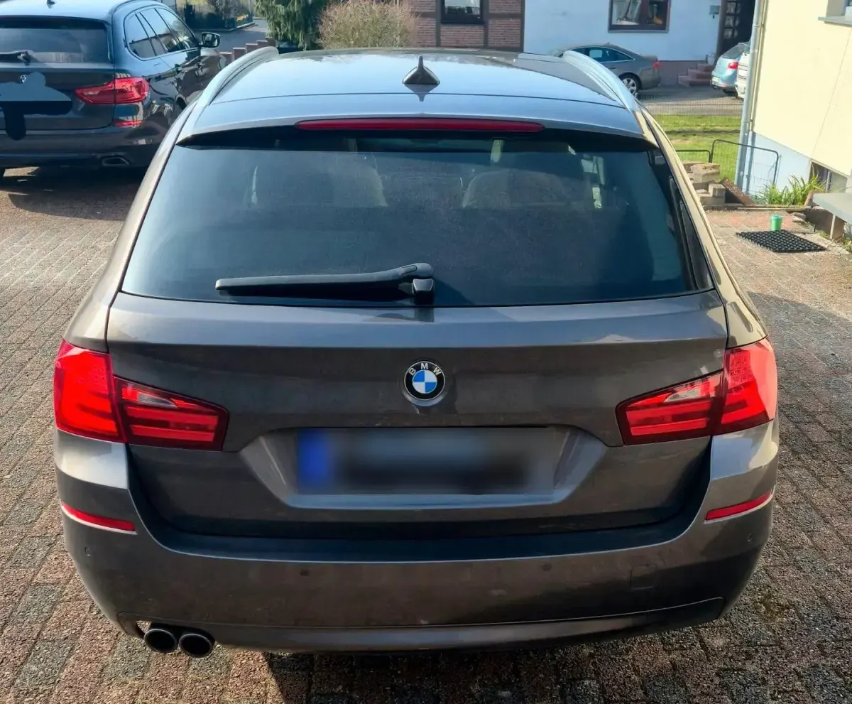 Usado BMW 530 258 CV (189 kW) 2011 Marrón Familiar