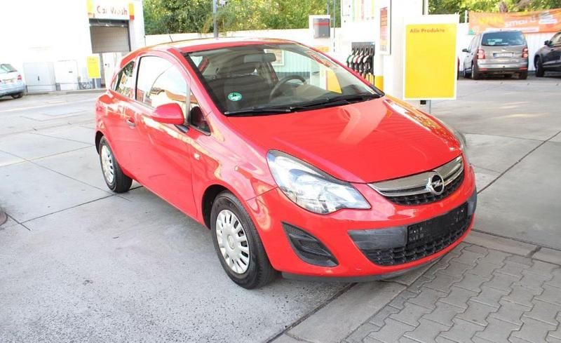 Gebraucht Opel Corsa Edition 69 PS (50 kW) 2014 Rot Kleinwagen