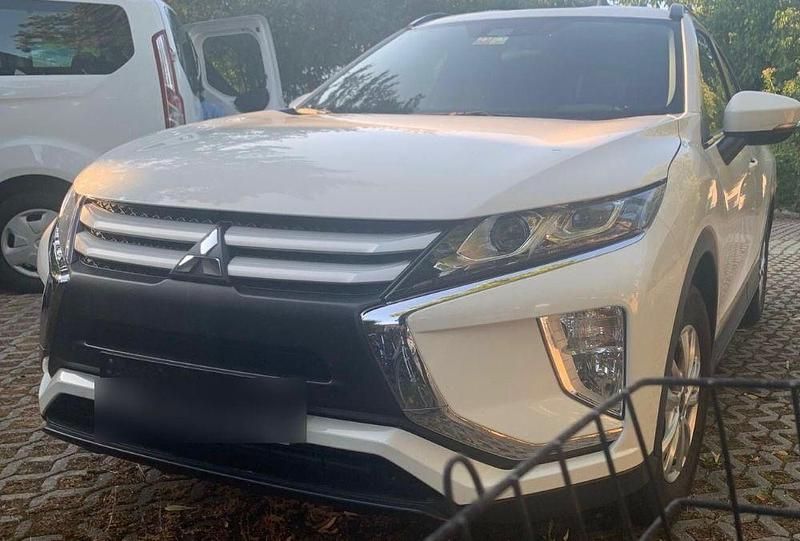 Gebraucht Mitsubishi Eclipse Cross 163 PS (119 kW) 2019 Weiß SUV