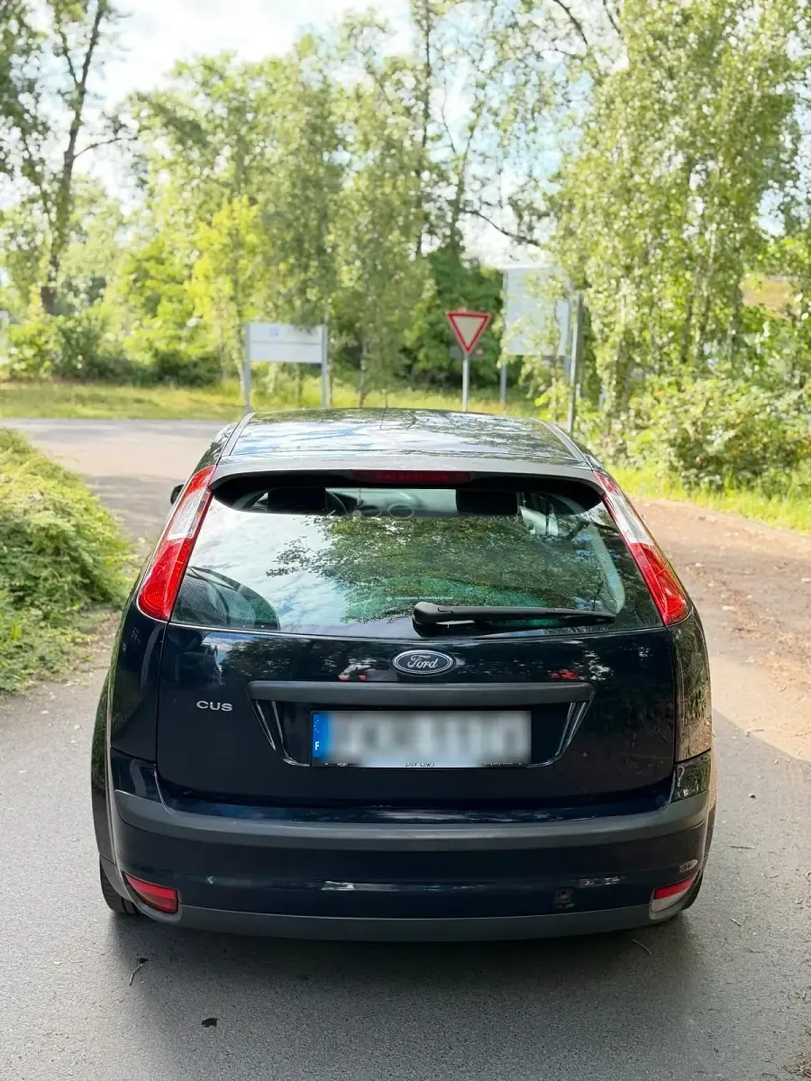 Gebraucht Ford Focus 116 PS (85 kW) 2007 Silber Limousine