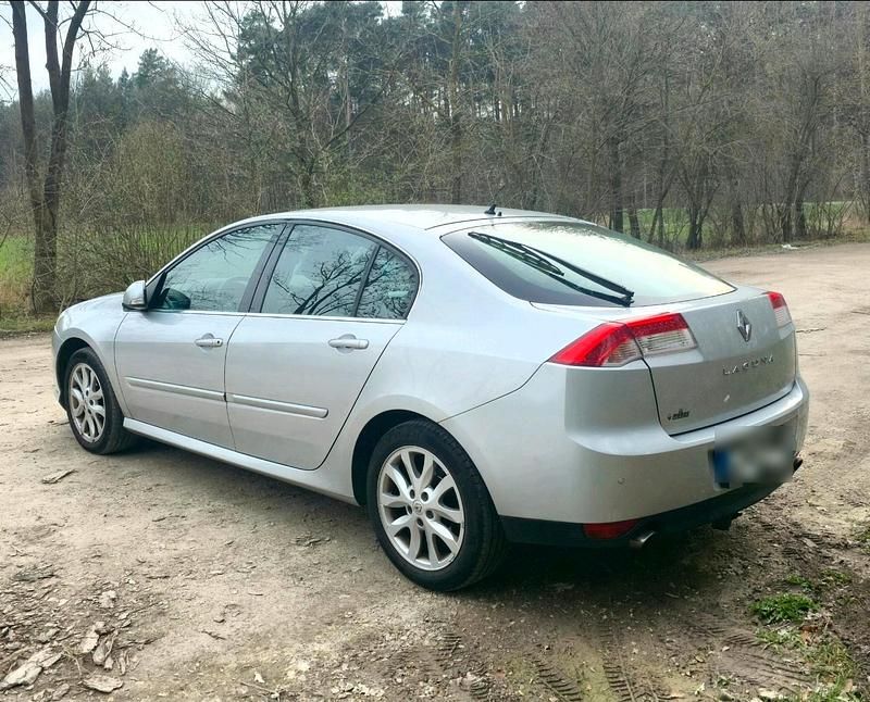 Gebraucht Renault Laguna III 170 PS (125 kW) 2008 Andere farben Limousine