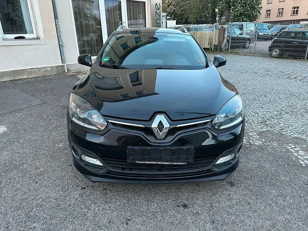 Gebraucht Renault Mégane LIMITED 110 PS (80 kW) 2015 Schwarz Limousine
