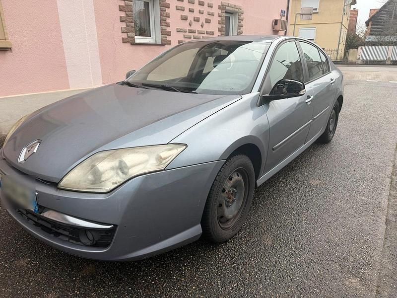 Gebraucht Renault Laguna III 110 PS (80 kW) 2008 Silber Limousine