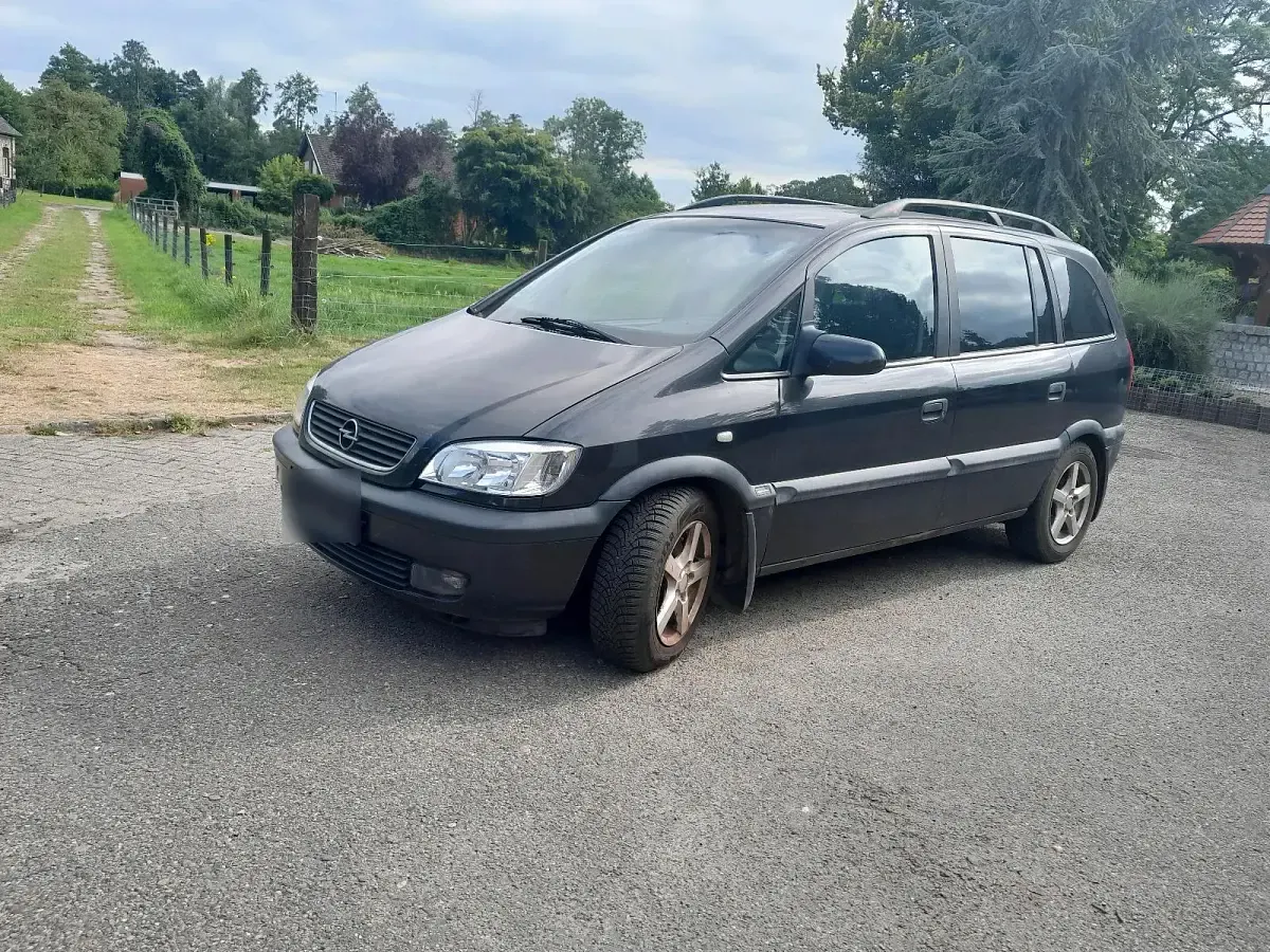 Gebraucht Opel Zafira 101 PS (74 kW) 2000 Schwarz Van / Kleinbus