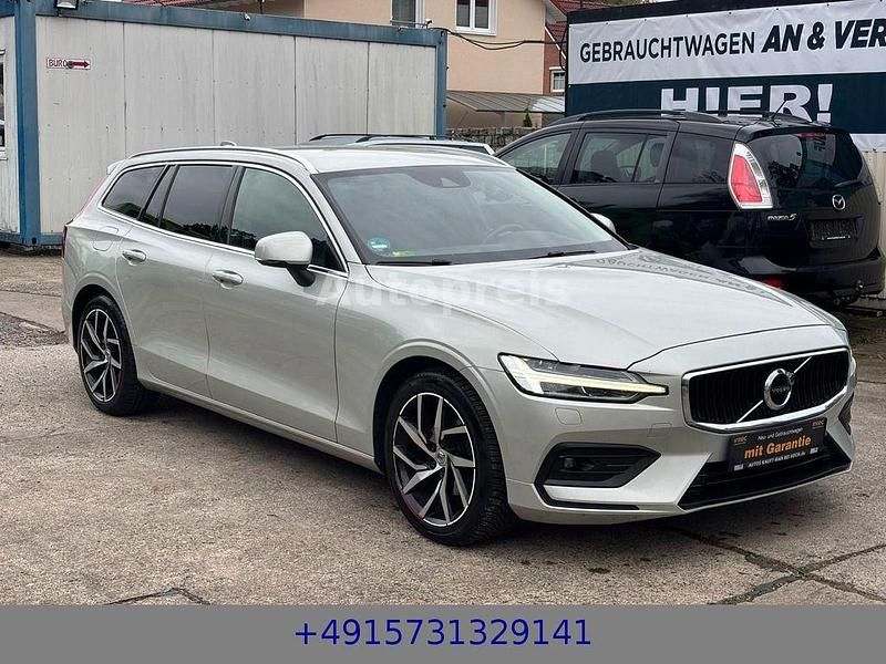 Gebraucht Volvo V60 190 PS (139 kW) 2019 Grau Kombi