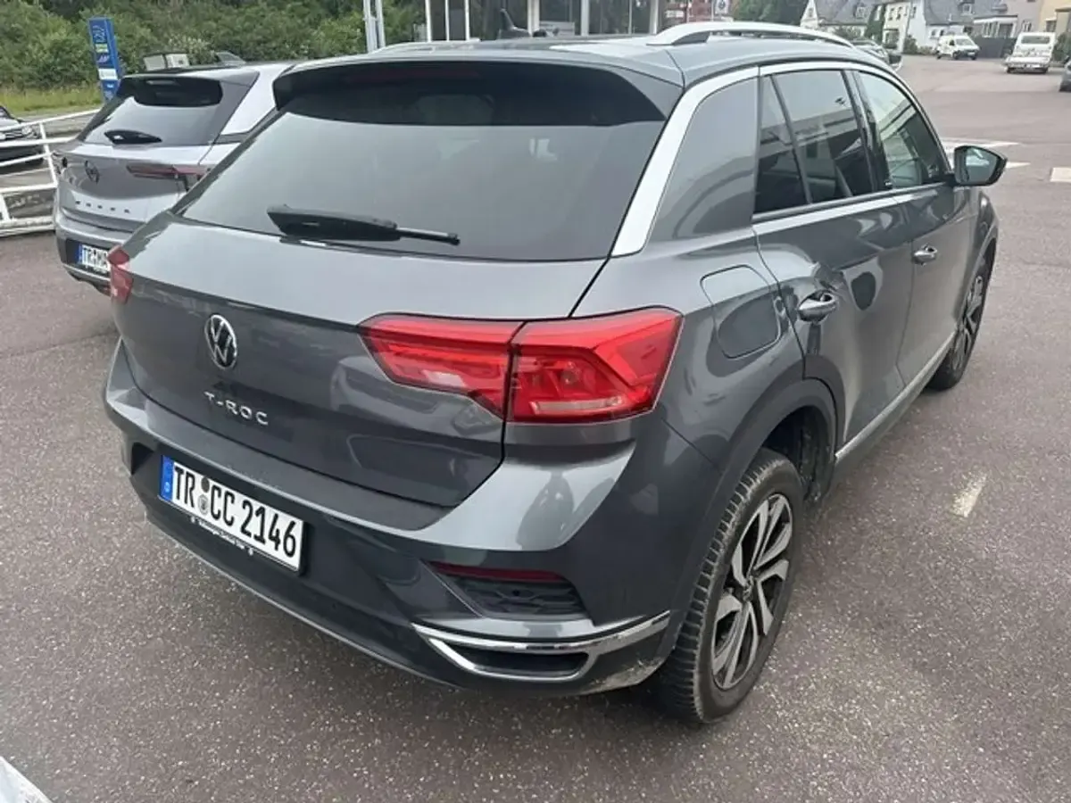 Gebraucht VW T-Roc Active 150 PS (110 kW) 2021 Grau SUV