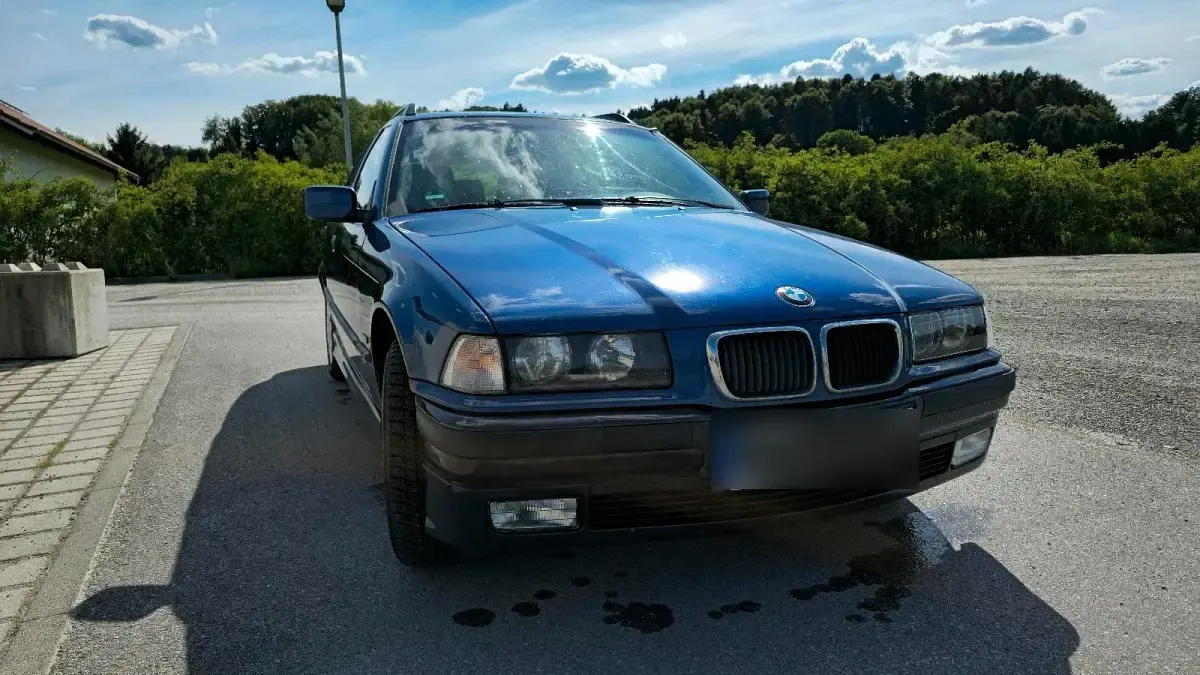 Gebraucht BMW 316 102 PS (75 kW) 1998 Blau Kombi