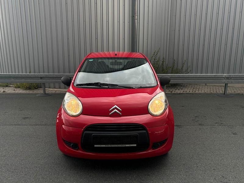 Rot Gebraucht 2011 Citroën C1 Advance Kleinwagen | 2.490 € (Guter Preis) - Bild 1/4