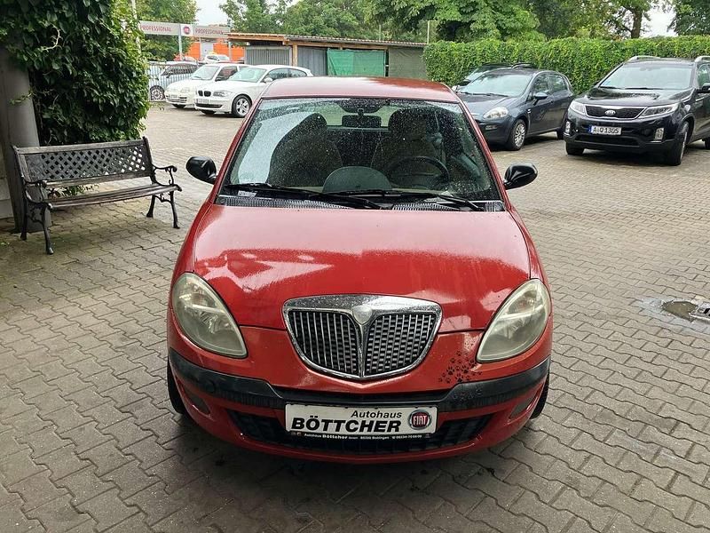 Rot Gebraucht 2004 Lancia Ypsilon Kleinwagen | 800 € (Superpreis) - Bild 1/4