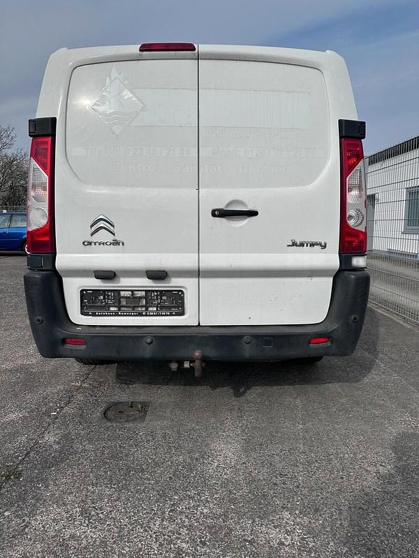 Gebraucht Citroën Jumpy 128 PS (94 kW) 2016 Weiß Van / Kleinbus
