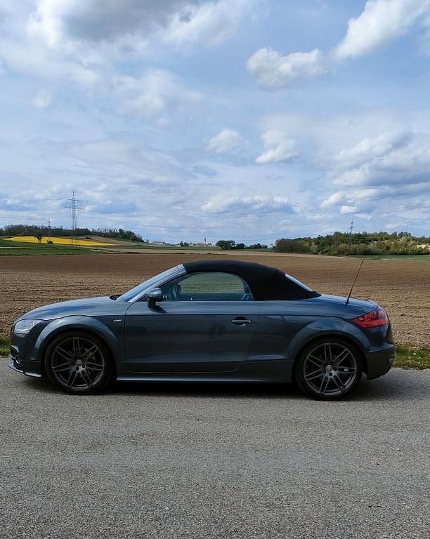 Gebraucht Audi TT Roadster S-Line 211 PS (155 kW) 2011 Grau Cabrio