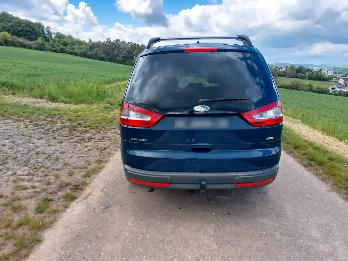 Gebraucht Ford Galaxy Ghia 140 PS (102 kW) 2008 Blau Van / Kleinbus