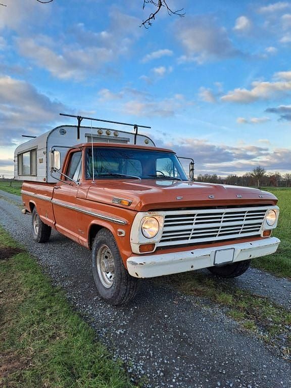 Orange Gebraucht 1969 Ford F250 Van / Kleinbus | 22.500 € - Bild 1/4