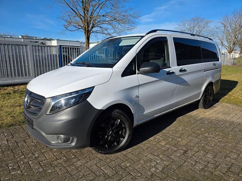 Gebraucht Mercedes Vito 163 PS (119 kW) 2023 Weiß Van