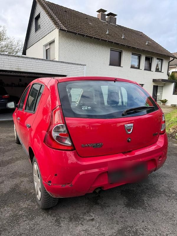 Gebraucht Dacia Sandero 75 PS (55 kW) 2009 Rot Kleinwagen