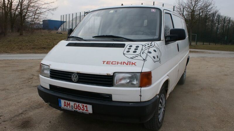 Weiß Gebraucht 1995 VW T4 Van | 1.899 € - Bild 1/4