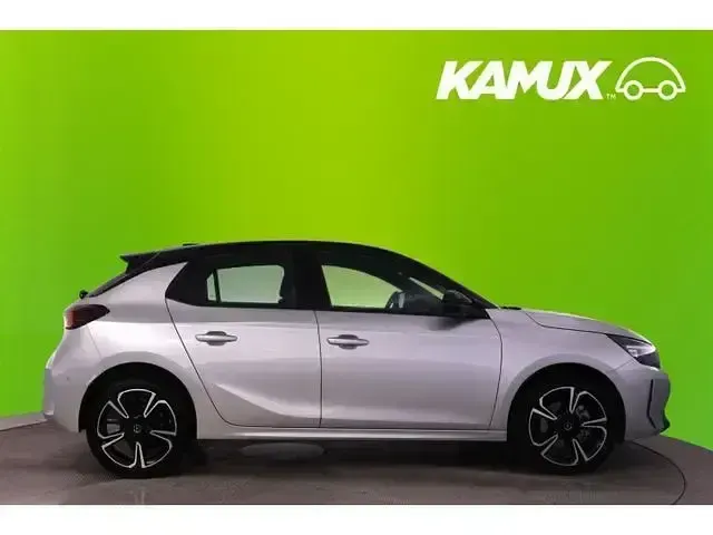 Gebraucht Opel Corsa 101 PS (74 kW) 2025 Silber / grau Kleinwagen