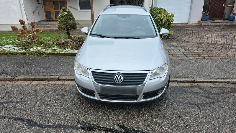 Silber Gebraucht 2008 VW Passat Kombi | 1.250 € (Superpreis) - Bild 1/4