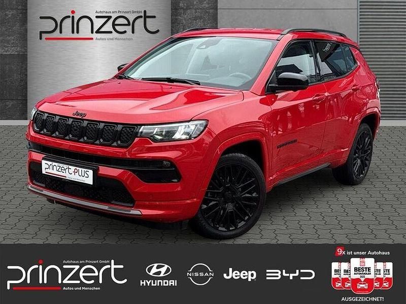 Colorado red (vr176) Gebraucht 2024 Jeep Compass Altitude SUV | 27.270 € (Fairer Preis) - Bild 1/4