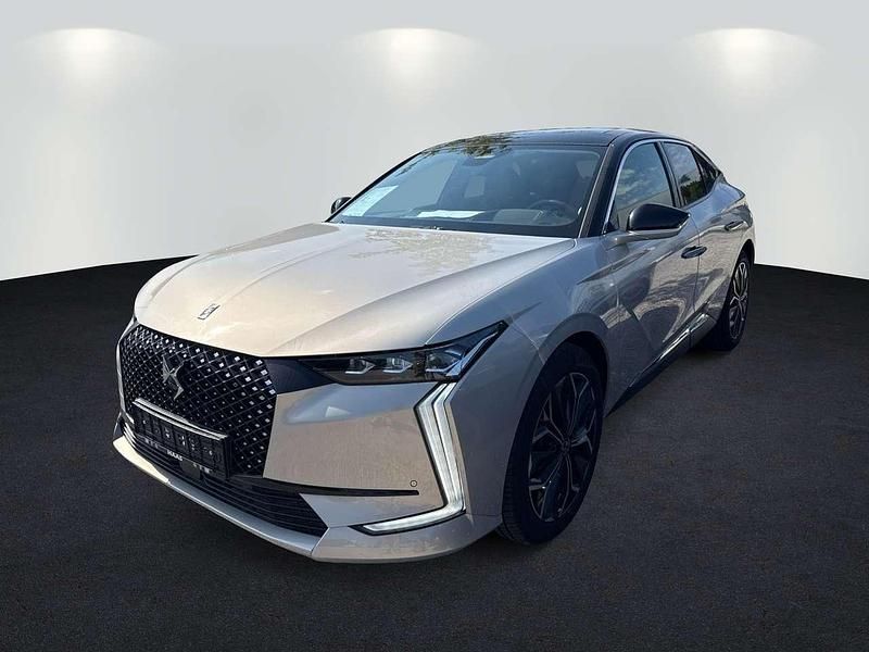 Neu DS Automobiles DS4 136 PS (100 kW) 2025 Lackierung chrystal pearl/typ aussenverkleidung metalliclackierung Limousine