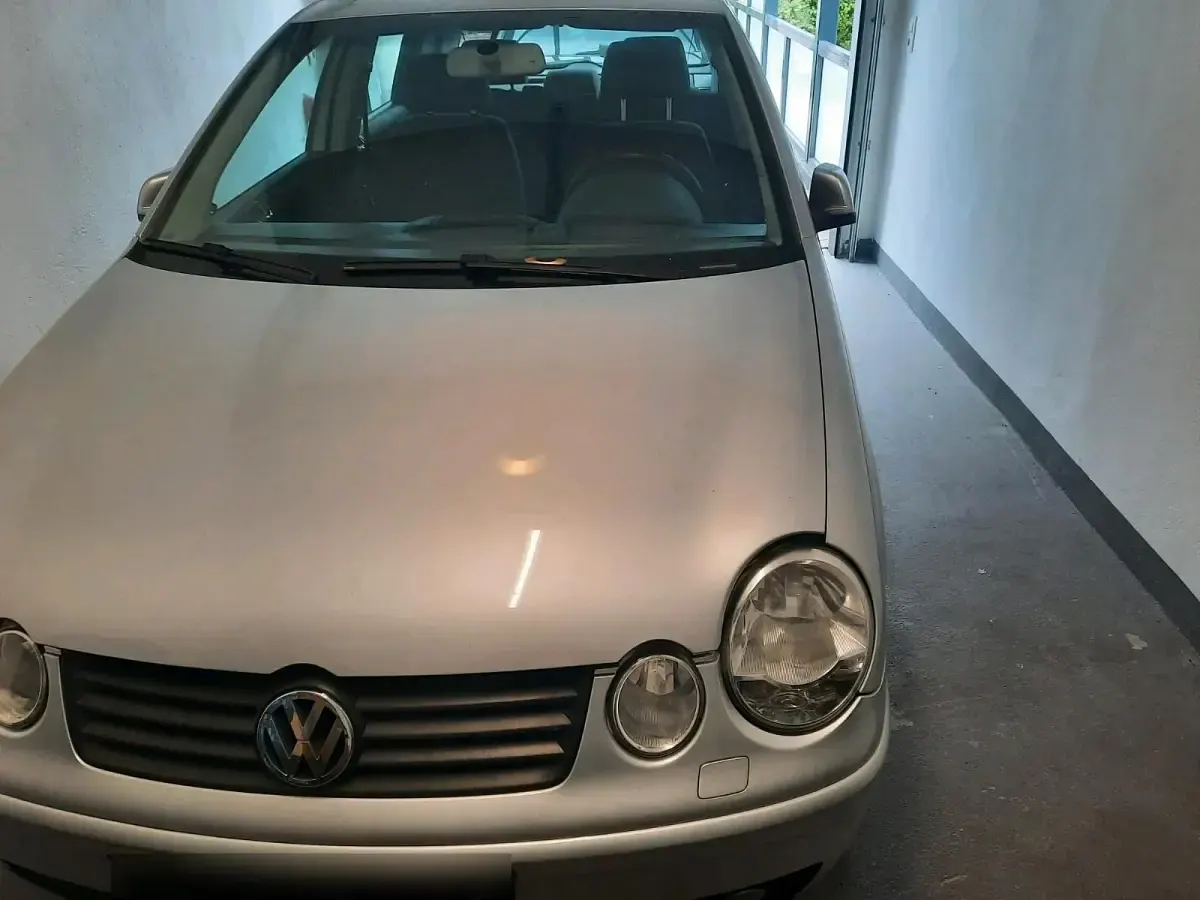 Gebraucht VW Polo 64 PS (47 kW) 2004 Silber Kleinwagen