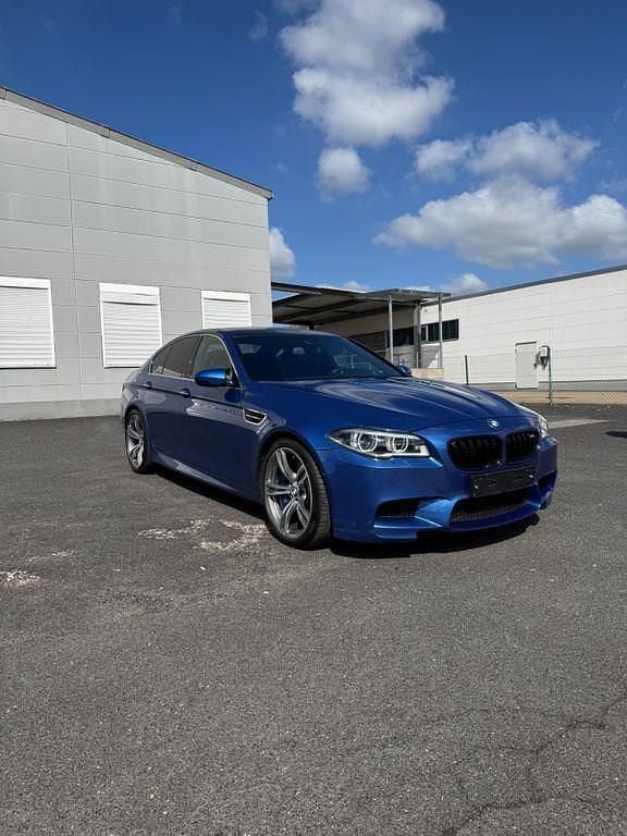 Gebraucht BMW M5 Performance 560 PS (411 kW) 2014 Blau Limousine