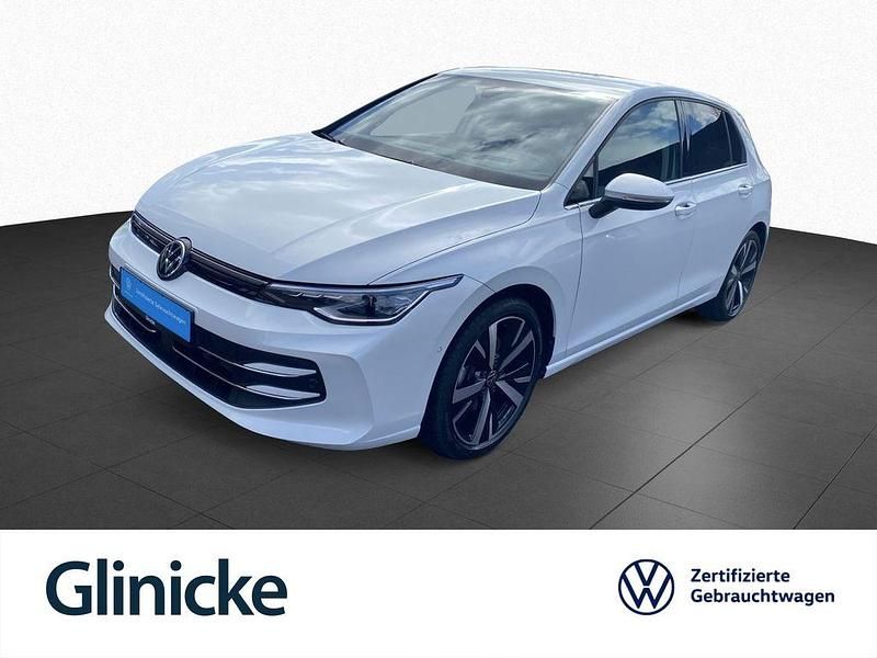 Gebraucht VW Golf VIII Style 150 PS (110 kW) 2025 Weiß Limousine