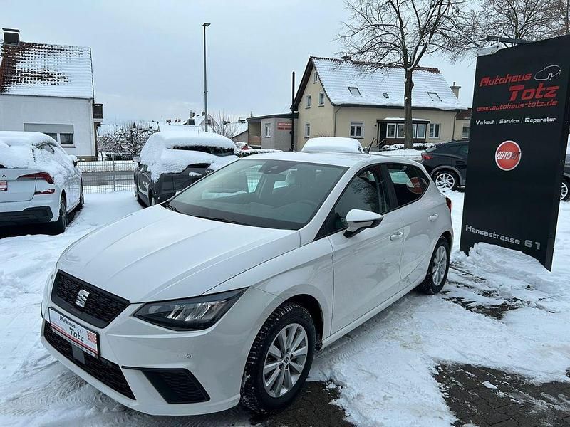 Weiß Gebraucht 2023 Seat Ibiza Style Limousine | 15.899 € (Guter Preis) - Bild 1/4
