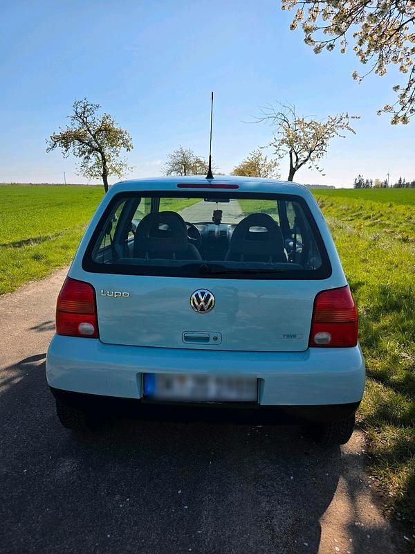 Gebraucht VW Lupo 60 PS (44 kW) 2005 Blau Kleinwagen