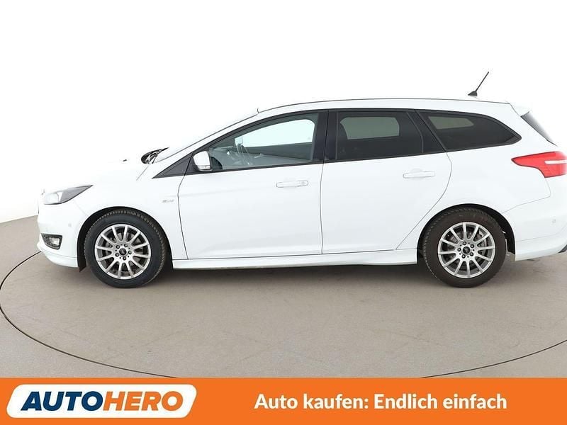 Gebraucht Ford Focus ST-Line 125 PS (91 kW) 2018 Weiß Kombi