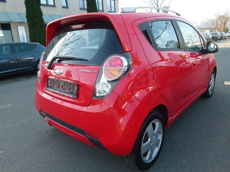 Gebraucht Chevrolet Spark LTZ 82 PS (60 kW) 2012 Rot Kleinwagen