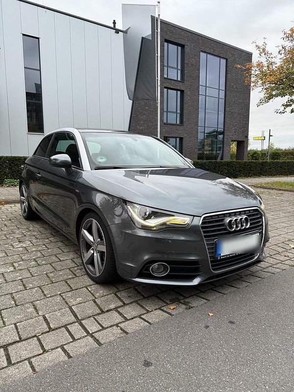 Gebraucht Audi A1 S-Line 122 PS (89 kW) 2011 Grau Kleinwagen
