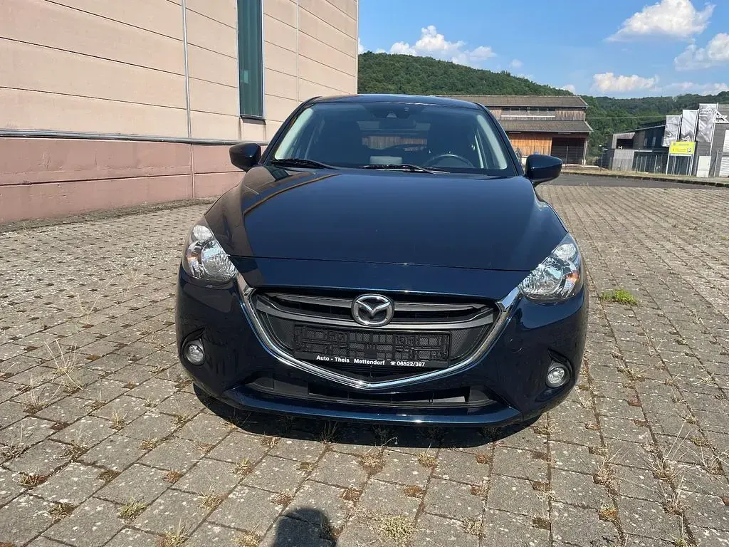 Gebraucht Mazda 2 Nakama 90 PS (66 kW) 2016 Blau Limousine