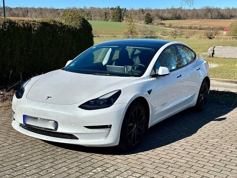Gebraucht Tesla Model 3 350 kW (476 PS) 2021 Weiß Limousine