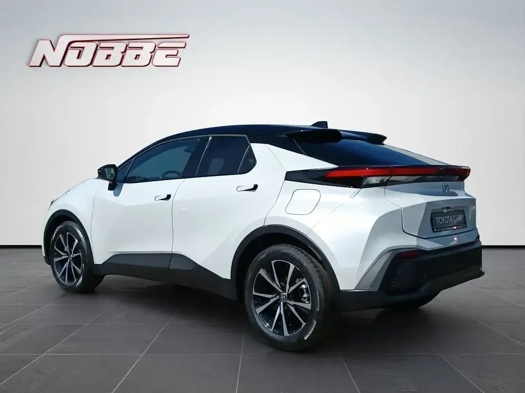Neu Toyota C-HR 140 PS (102 kW) 2026 Weiß SUV