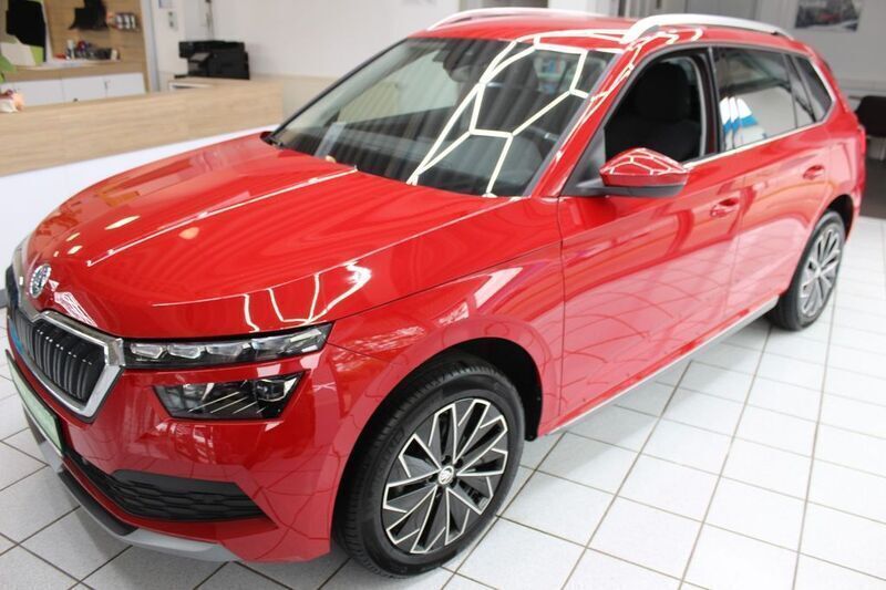 Rot Neu 2024 Skoda Kamiq Style SUV | 31.500 € (Teuer) - Bild 1/4
